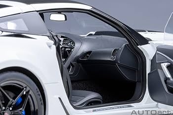 売り切り！一部デカールはげ有　シボレーコルベット　1/18 オートアート オートアート 1/ 18 シボレー コルベット (C7) ZR1 (ブラック